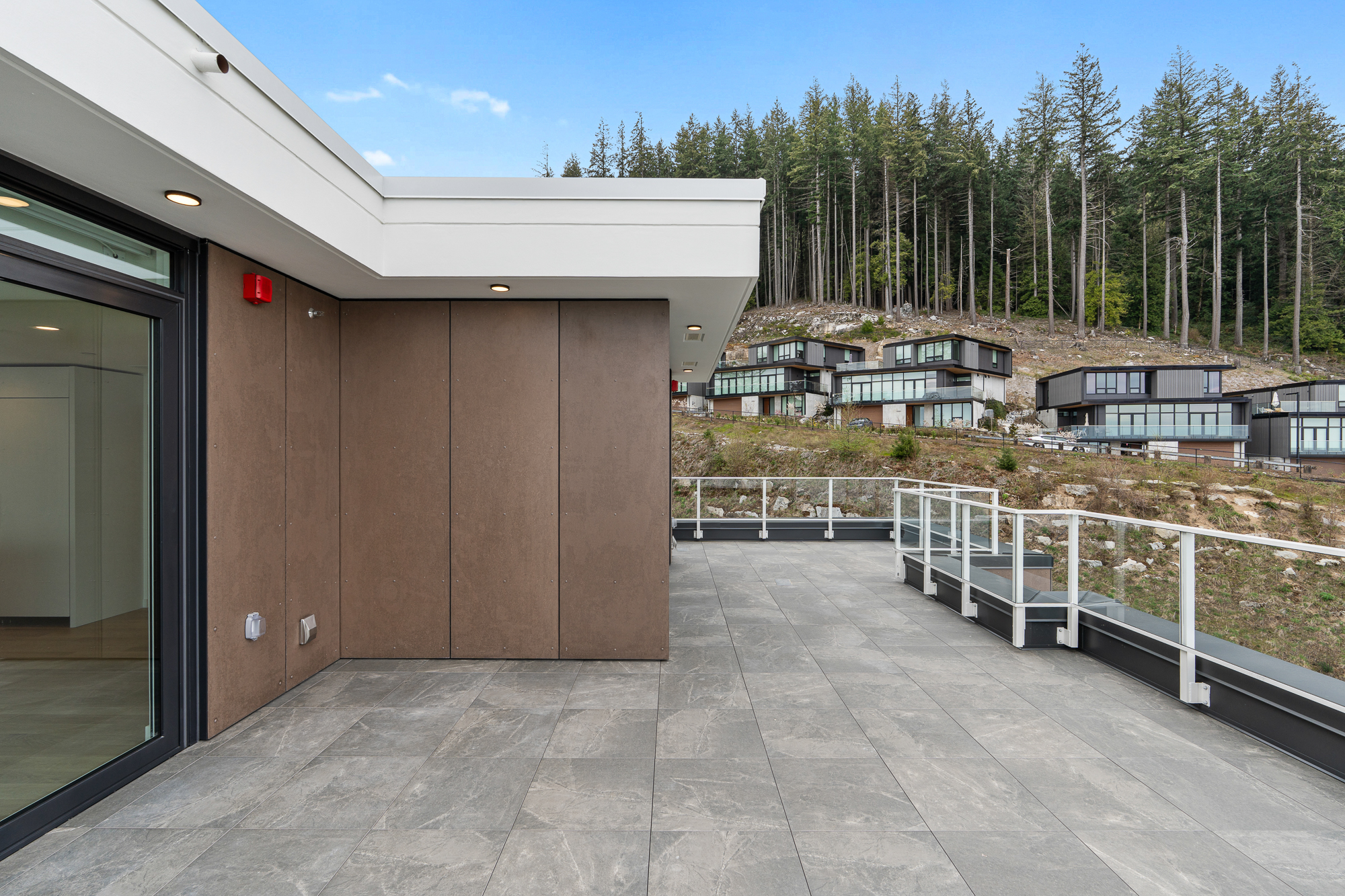 PH#1100 - 3963 Uplands Way